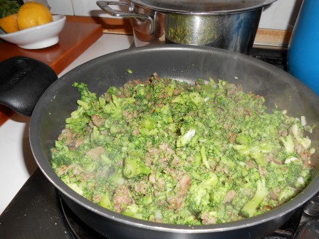 emoticibo broccoli salsiccia